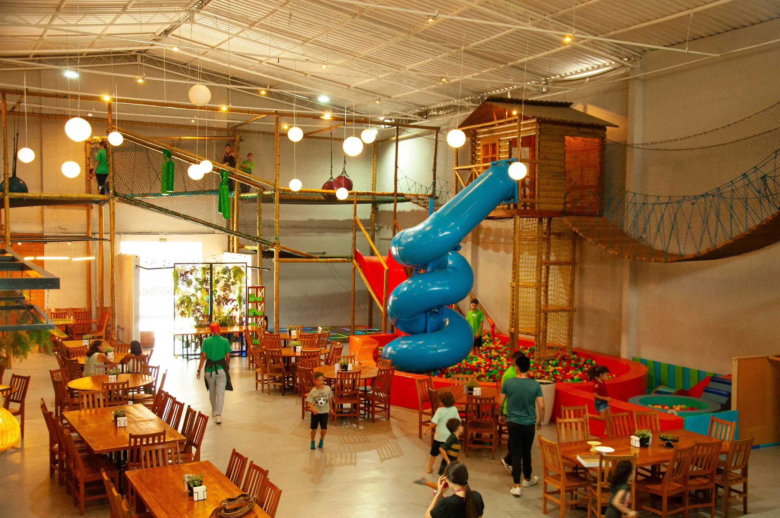 Uma festa incrível só acontece no Mini Golf Buffet